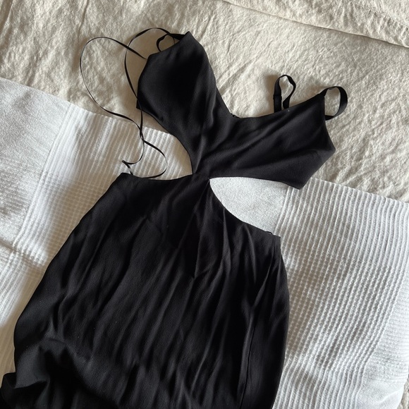 Reformation Alsie Cutout Dress - Picture 2 of 4